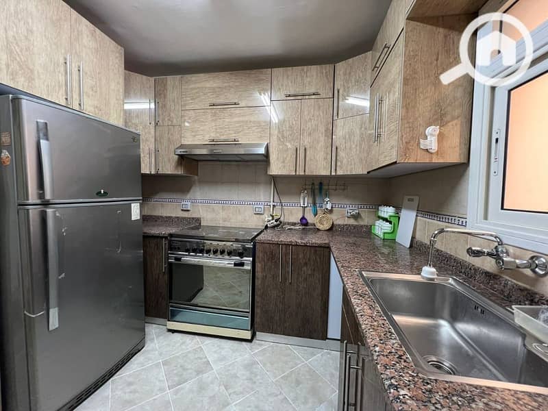 7 bfe88a69-c659-44ad-9ea2-cafe1f1d1750. jpg