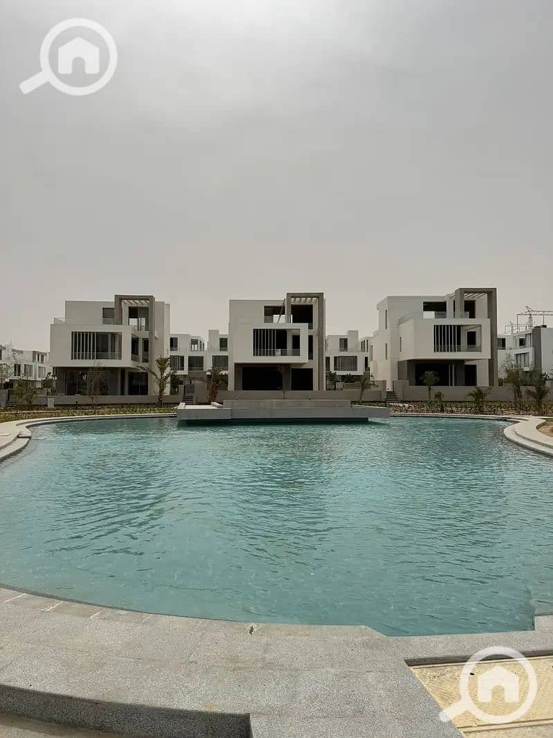 4 32188531-800x600. jpg