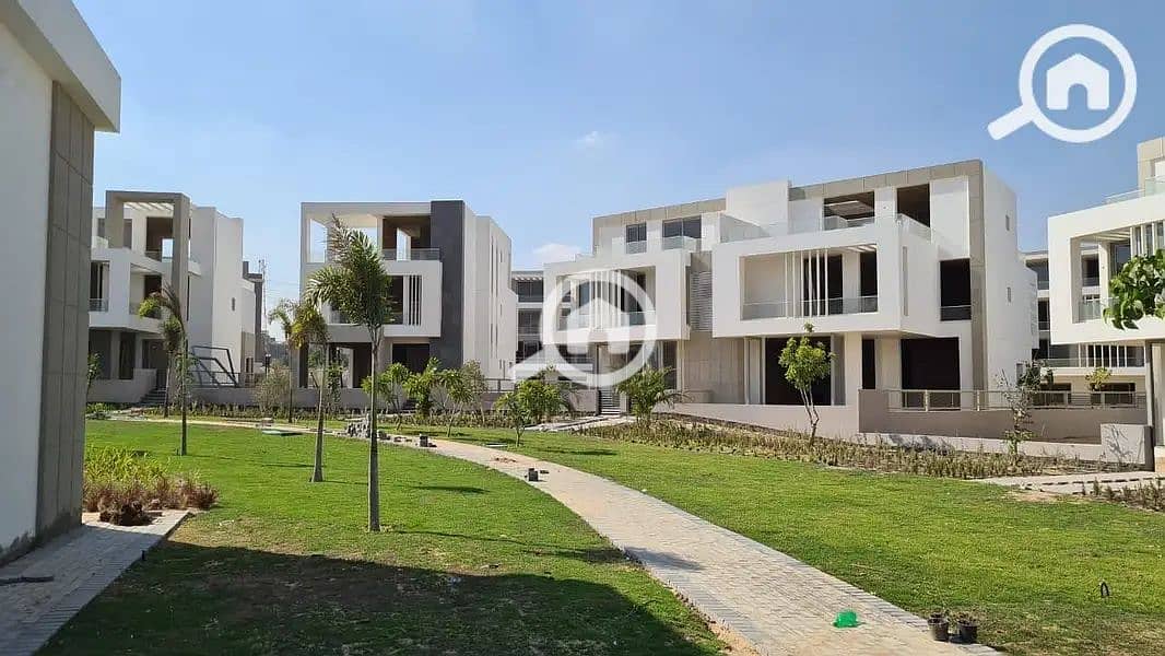 12 32594479-800x600. jpg