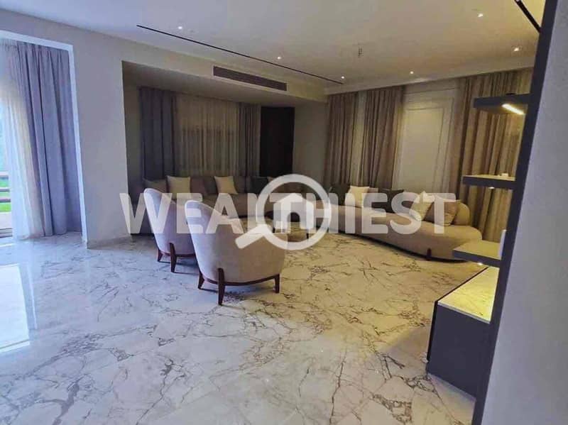 4 84d37031-c55d-45bf-a2c7-cd77a2ee9c75. jpg