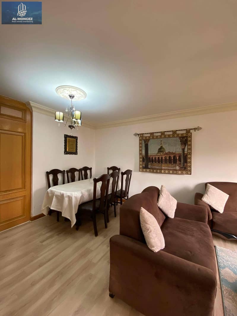 7 3ede21a9-dcf8-4b0d-b07b-02d1dc5efb69. jpg