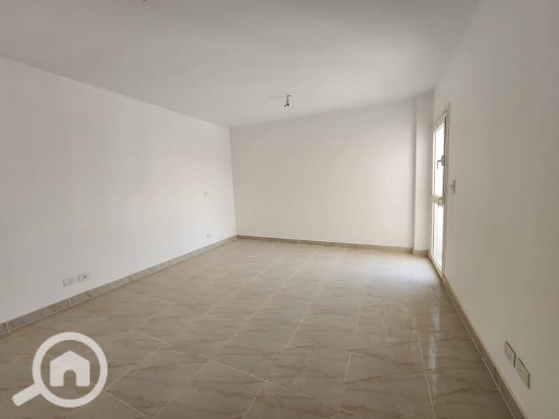 12 WhatsApp Image 2025-11-16 at 20.44. 53_d1a838c2. jpg