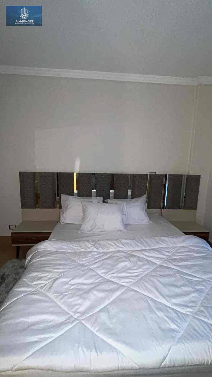 4 d93ae4b7-b964-4de4-9801-3a6993cb5d77. jpg