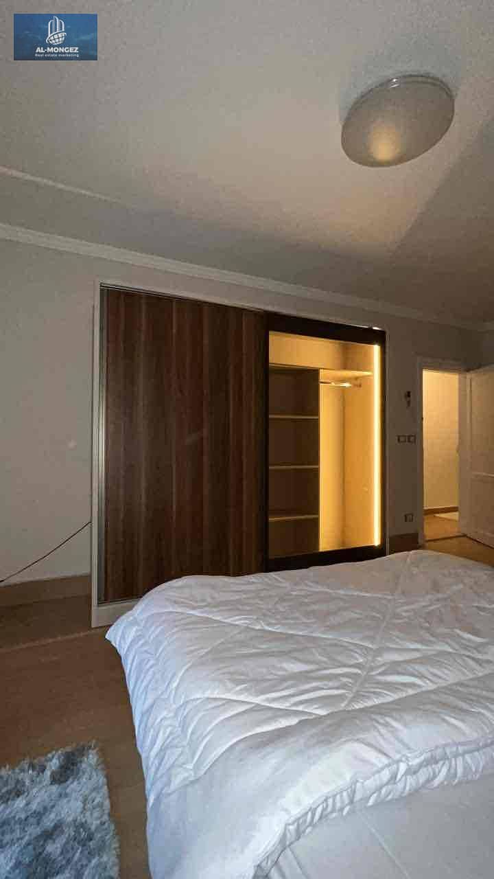 5 990d1b77-78ec-41b9-b0eb-9b69ddedf027. jpg