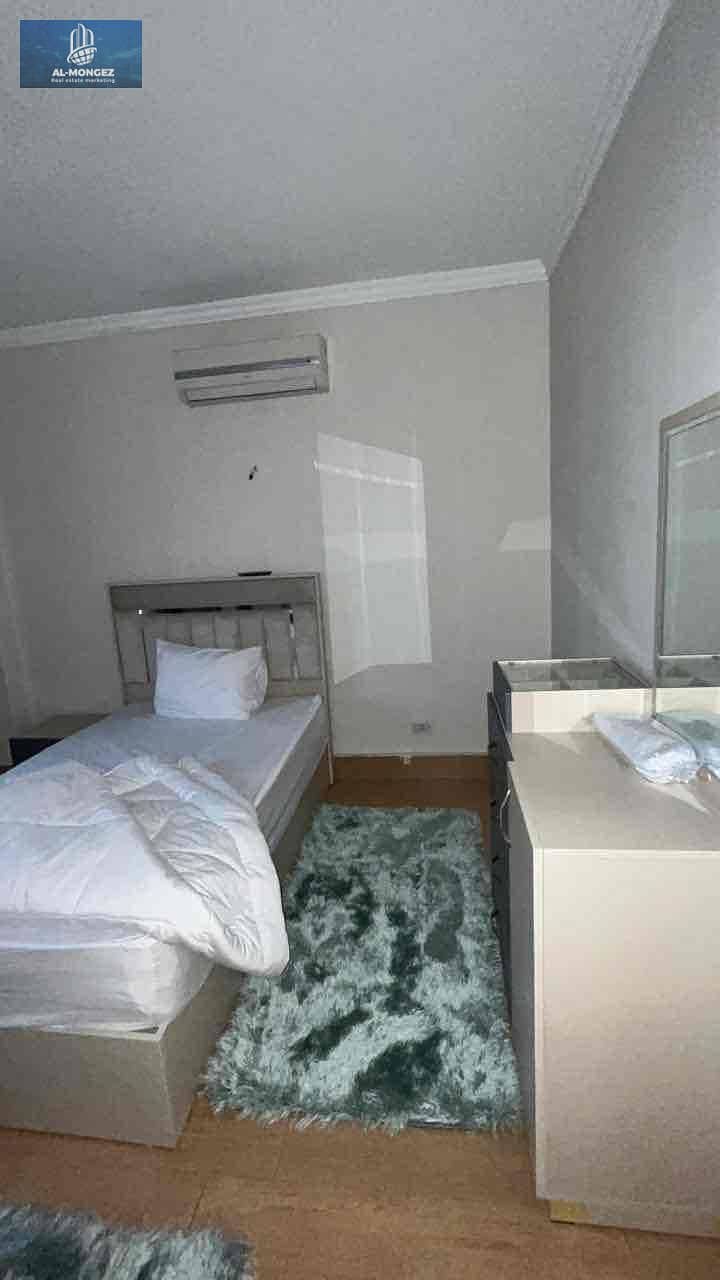 10 a7d3b879-7f9a-4e0c-9b6e-13a3c80b68b5. jpg