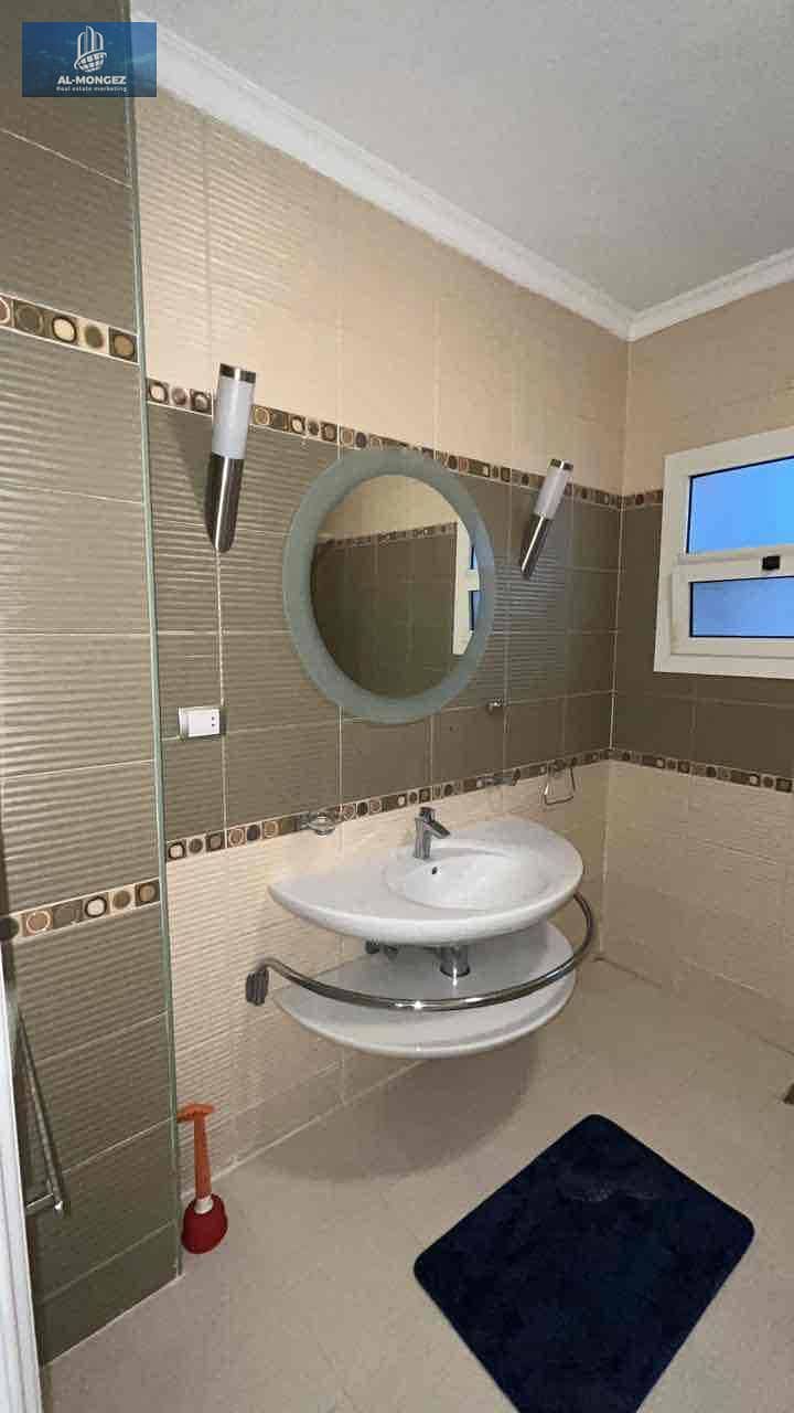 12 6c4356e2-f953-4ae4-b8b0-3cf93afbec16. jpg