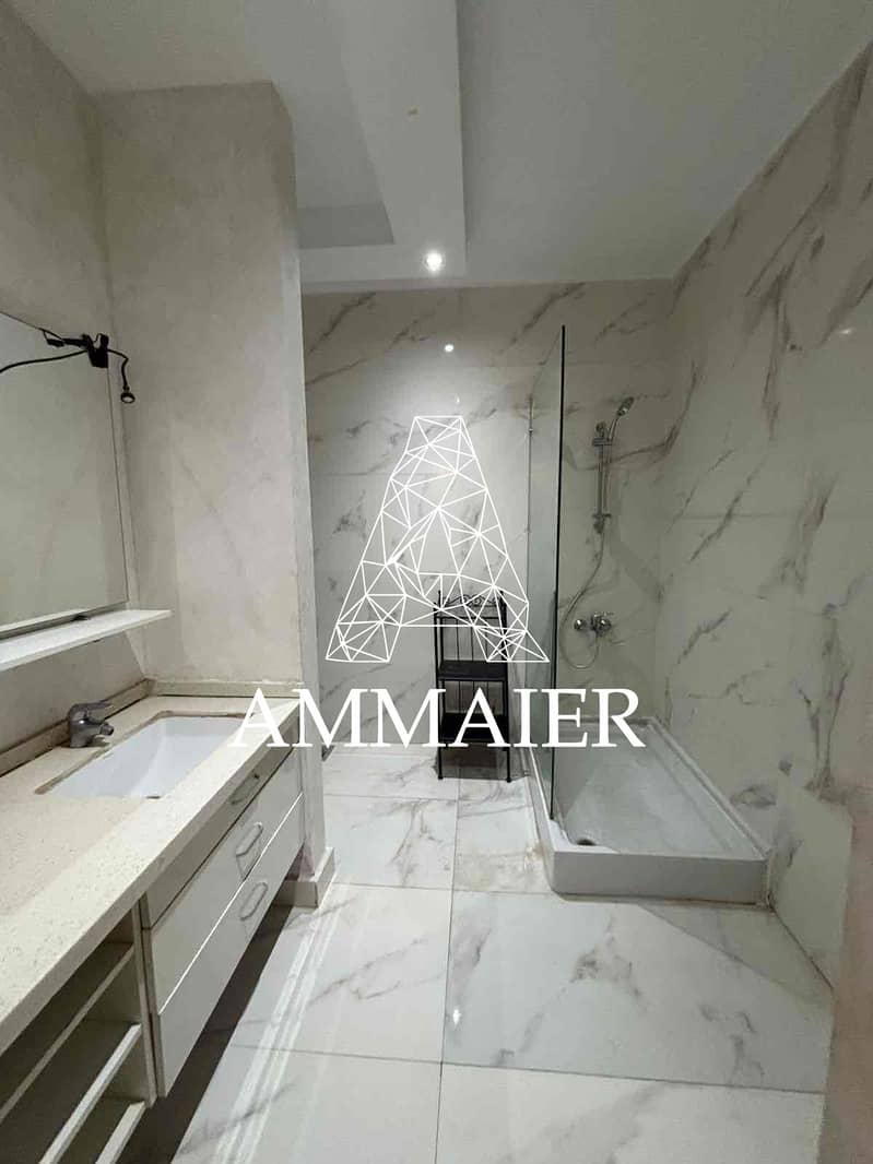 22 c7d6c5c9-4a39-461a-8703-8c5f4dda6568. jpg