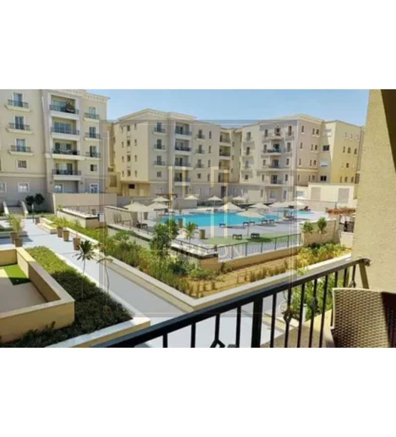 4 8426511-ff215o. jpg