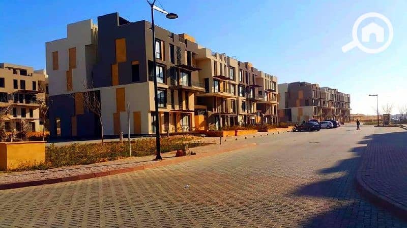8 property-for-sale-in-new-cairo-city-90-street-compound-eastown-sodic-tagamoa. jpg