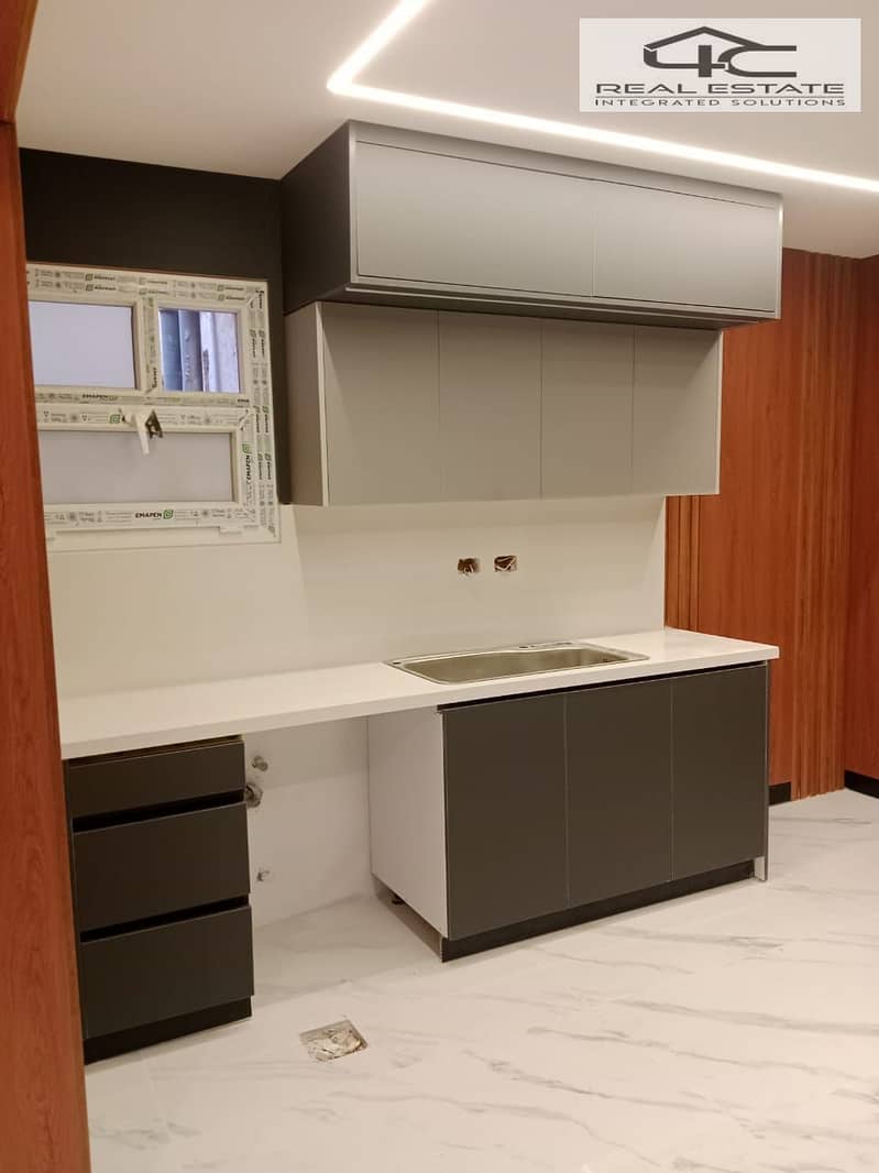 7 WhatsApp Image 2025-12-17 at 18.15. 57 (2). jpeg