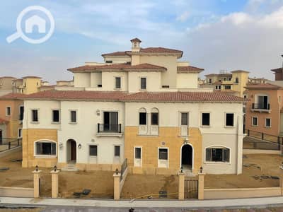 4 Bedroom Townhouse for Sale in New Cairo, Cairo - 3c432bb2-d274-4303-bddf-cba40da0bf03. jpg