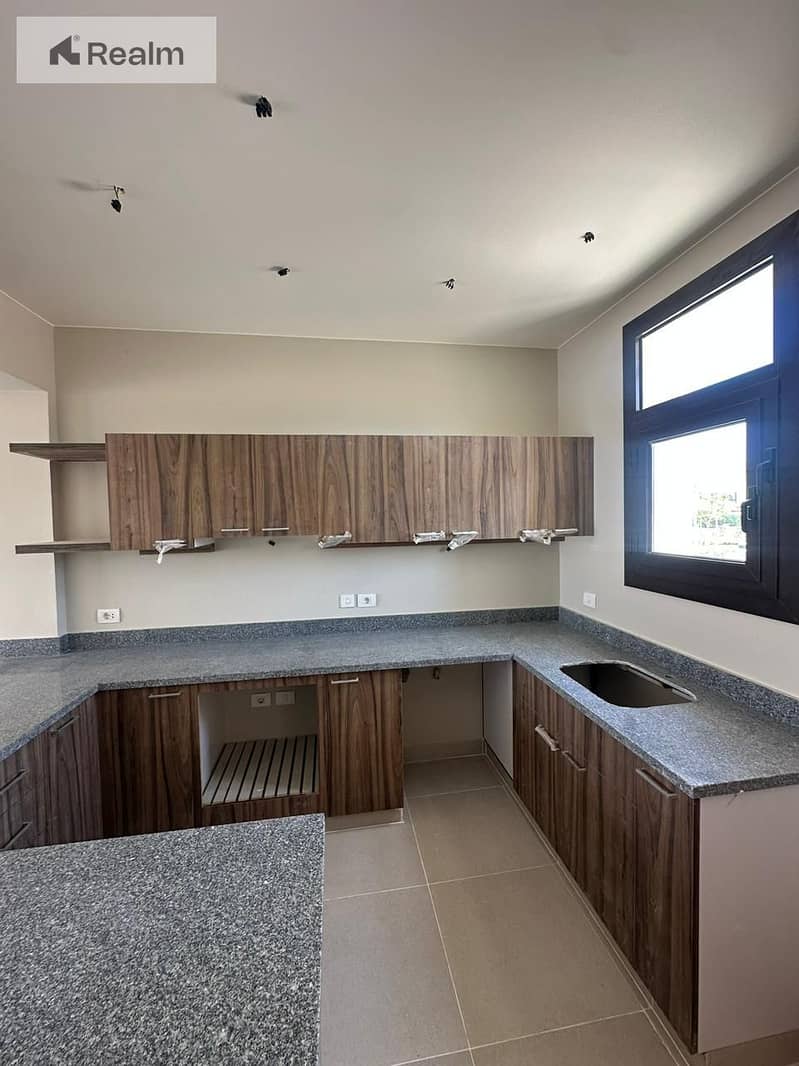 8 WhatsApp Image 2025-12-18 at 12.17. 01 PM (1). jpeg