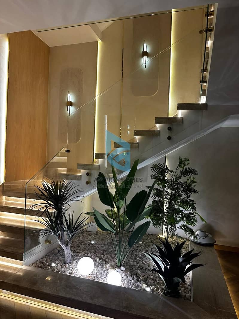 6 WhatsApp Image 2025-12-17 at 4.45. 19 PM (2). jpeg