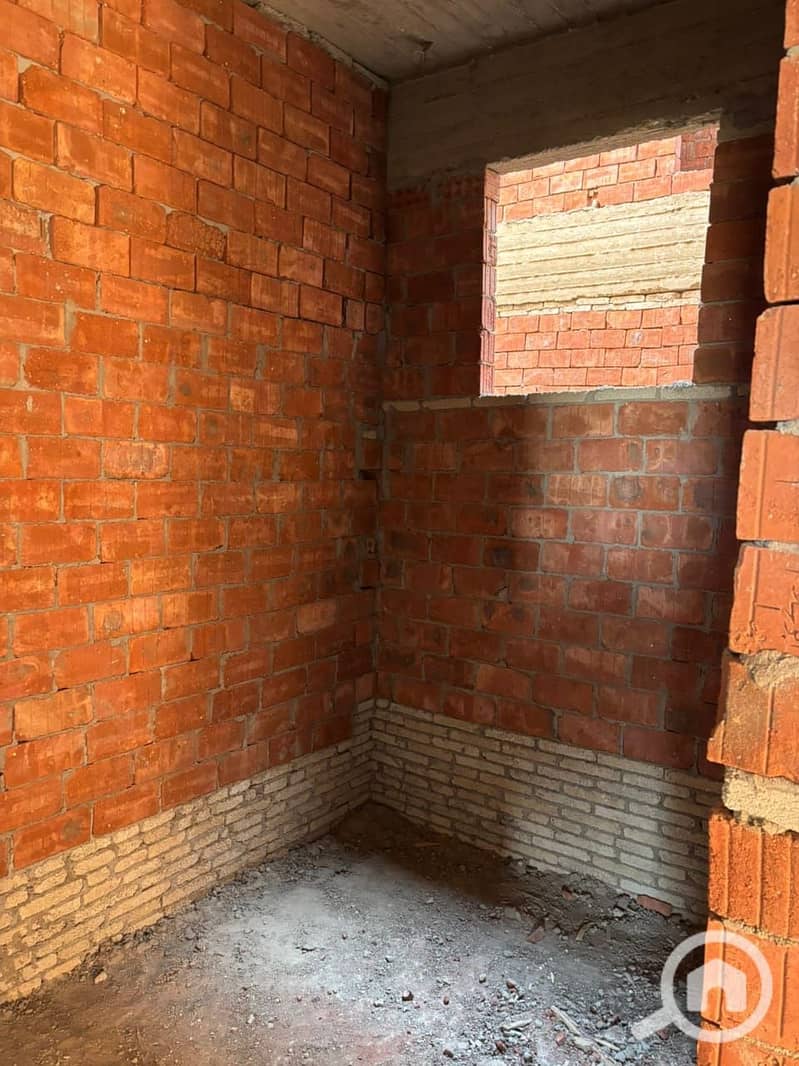 7 WhatsApp Image 2025-12-18 at 00.36. 16_7d78b04a. jpg