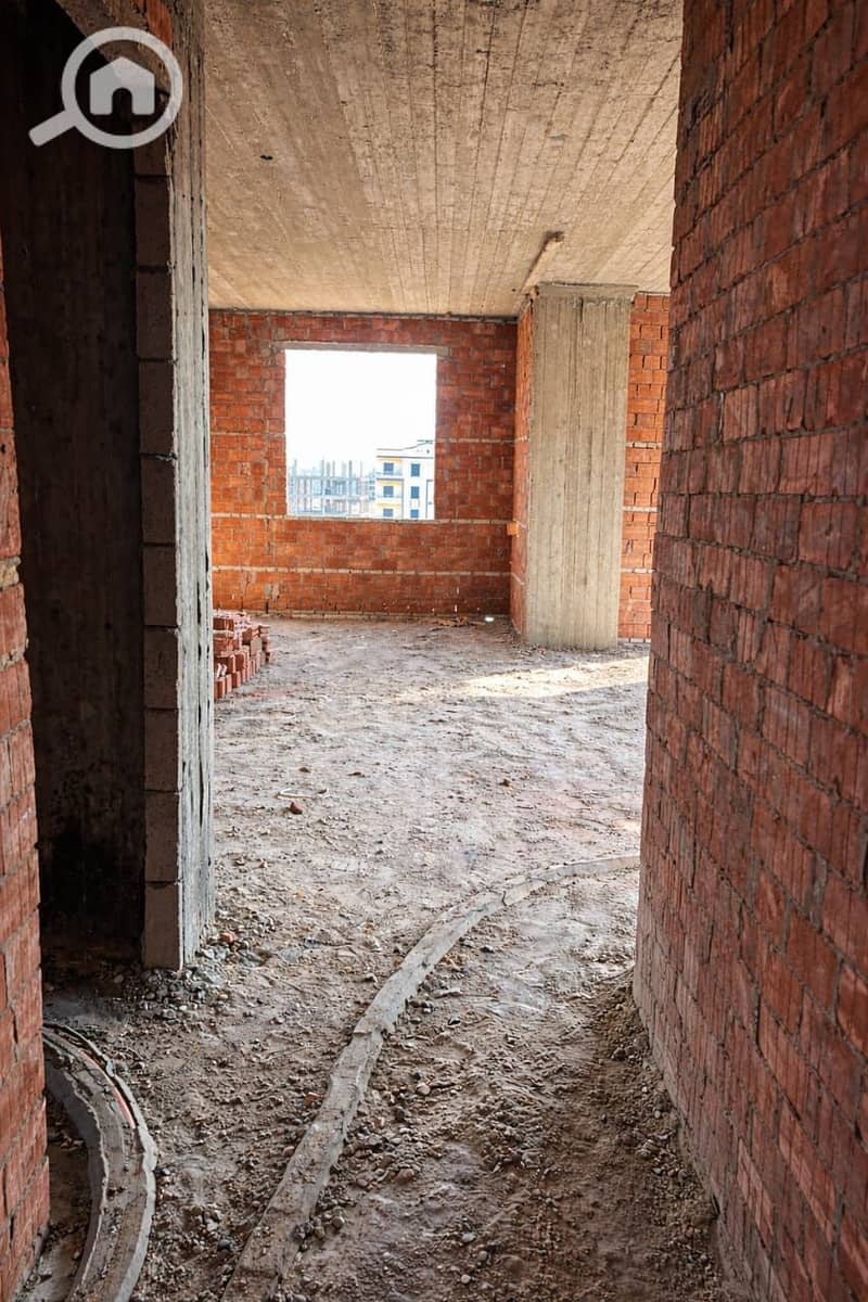 10 WhatsApp Image 2025-12-18 at 00.36. 12_df8eaa00. jpg