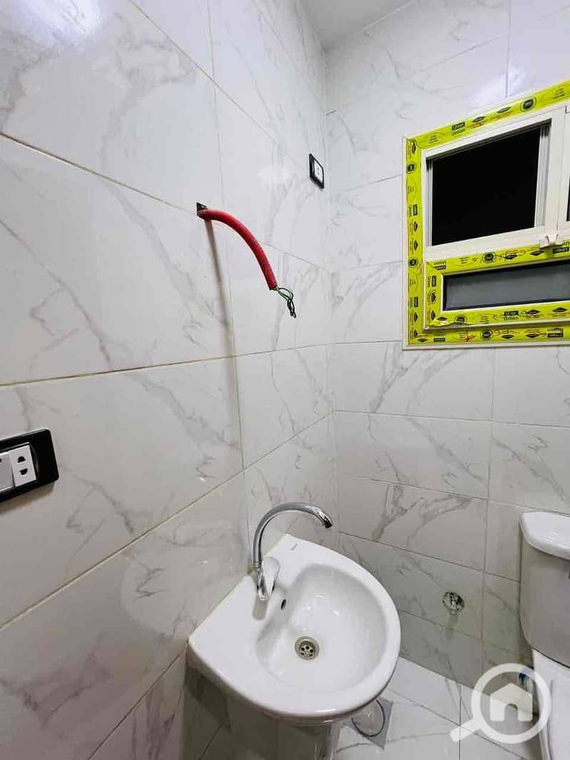 5 9e020bfc-ebbc-465b-a08e-4ea2150be4b7. jpg