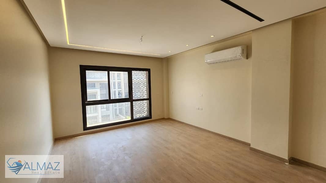 10 WhatsApp Image 2025-12-18 at 12.33. 49 PM. jpeg