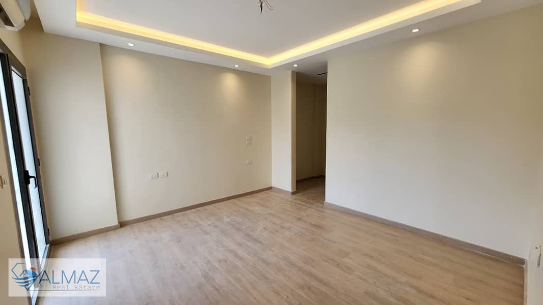 17 WhatsApp Image 2025-12-18 at 12.33. 55 PM. jpeg