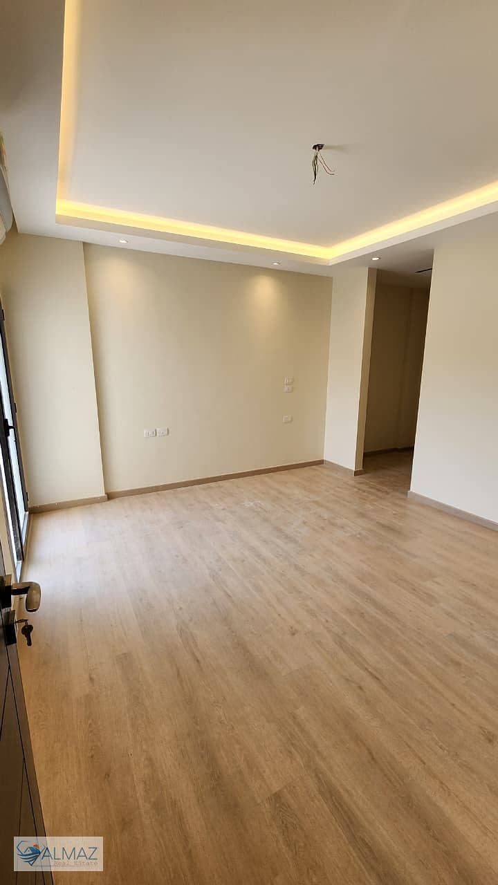 20 WhatsApp Image 2025-12-18 at 12.33. 57 PM. jpeg