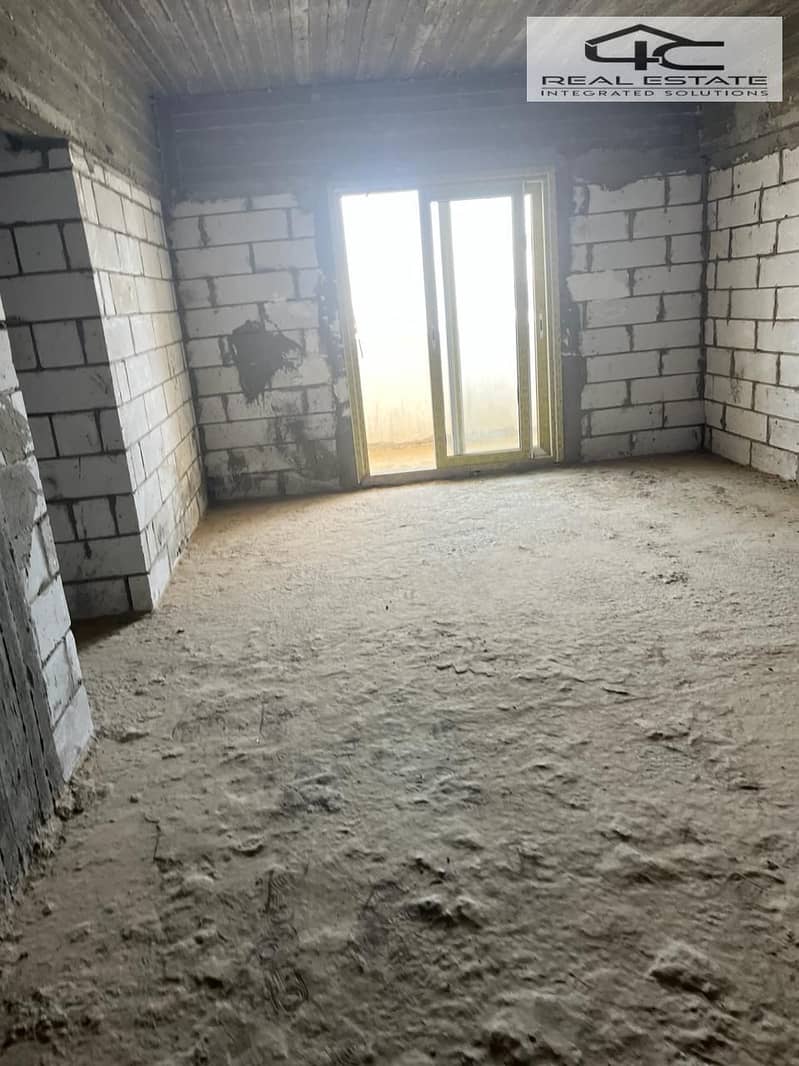 4 WhatsApp Image 2025-12-17 at 18.18. 06. jpeg