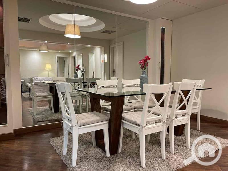 4 634d79d9-463d-4d0d-9824-235e034d5dbc. jpg