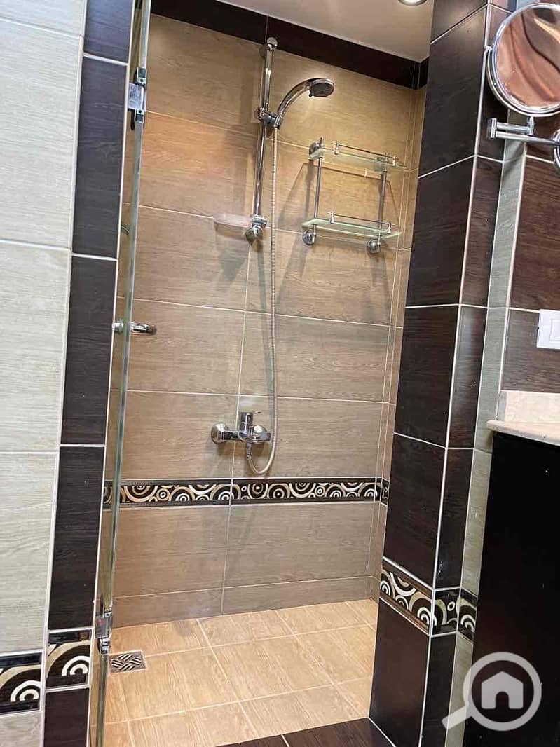 9 ff87f52a-27e1-46df-9f59-8710c746e893. jpg