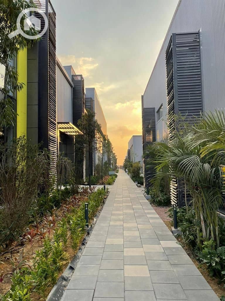 11 WhatsApp Image 2025-09-18 at 3.02. 29 PM. jpeg