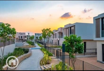 فیلا 5 غرف نوم للبيع في هليوبوليس الجديدة، القاهرة - IMG-20251008-WA0078. jpg