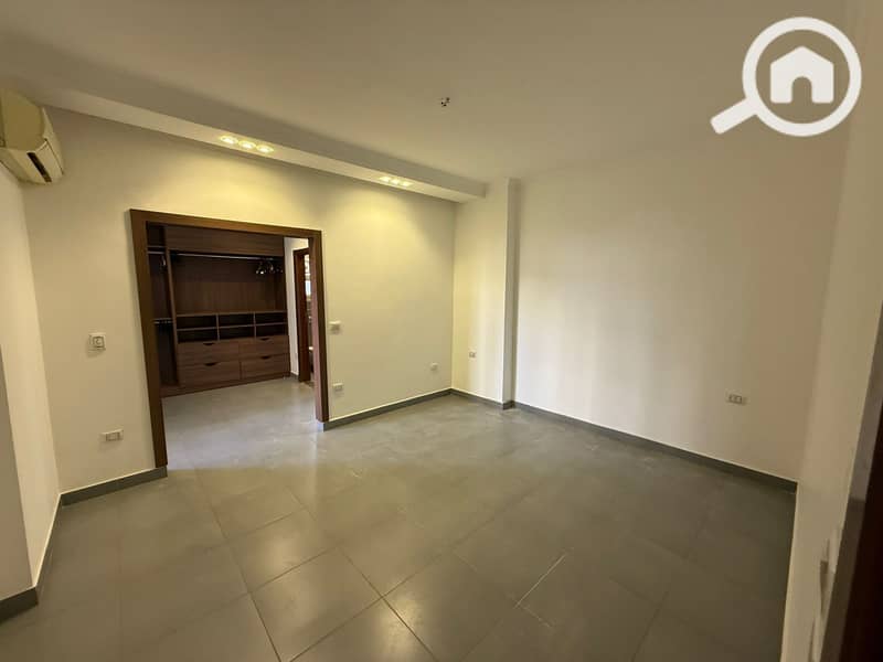 10 WhatsApp Image 2025-12-17 at 16.25. 16. jpeg