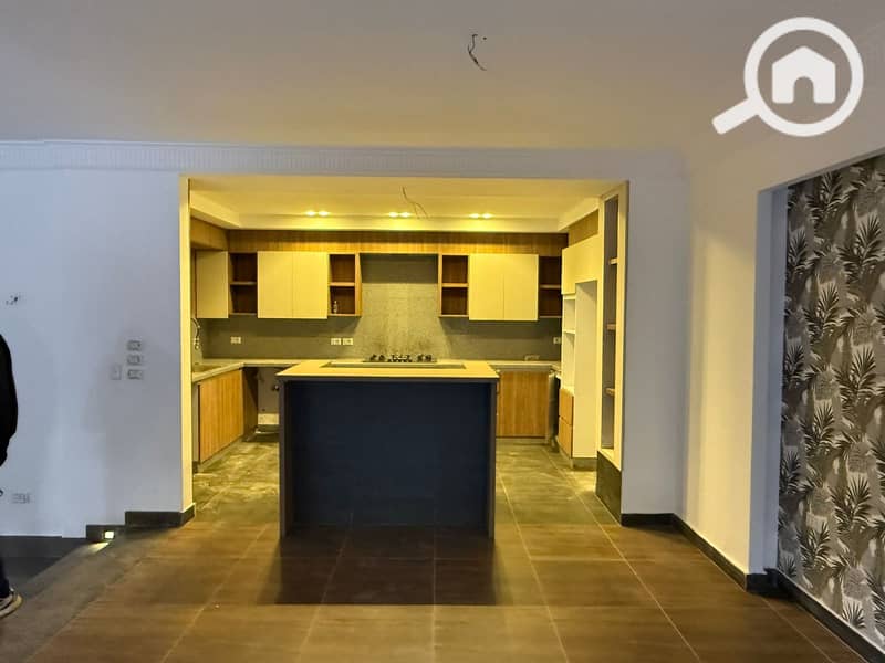 12 WhatsApp Image 2025-12-17 at 16.25. 13 (1). jpeg