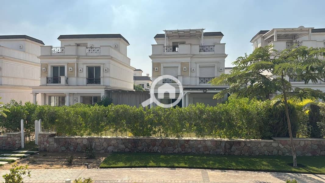 7 73351cd1-a00e-48bb-8058-9d3984a18c1e. jpg