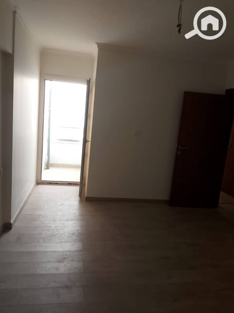 5 0e5e3007-5c94-47ed-b51e-775db6df9141. jpg