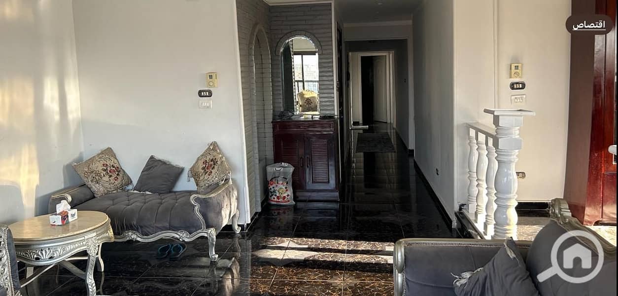 11 42d35dc8-0235-4c8e-bcb2-d2b440e00827. jpg