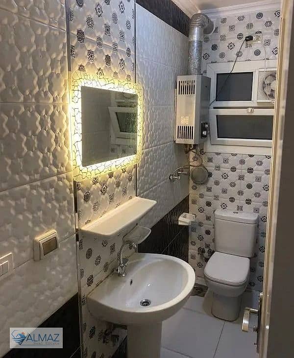 4 WhatsApp Image 2025-12-18 at 12.49. 03 PM (1). jpeg