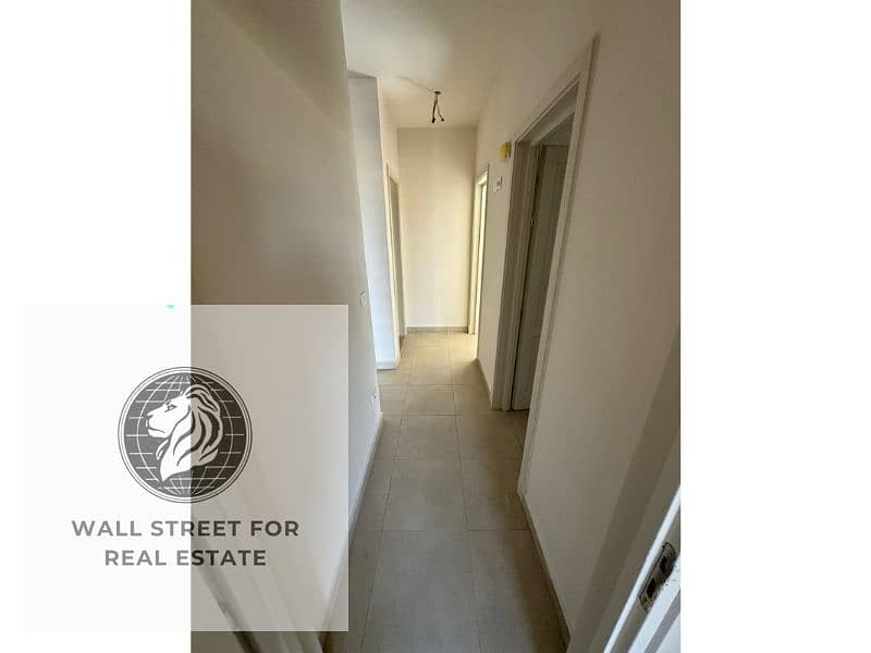 9 412c2928-50af-49cd-8e0b-2ce53a58073c. jpg