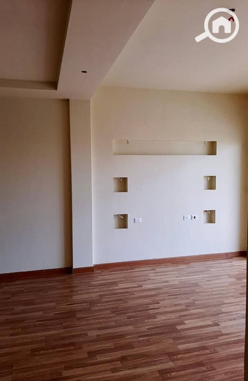 8 WhatsApp Image 2025-12-18 at 1.06. 36 PM (2). jpeg