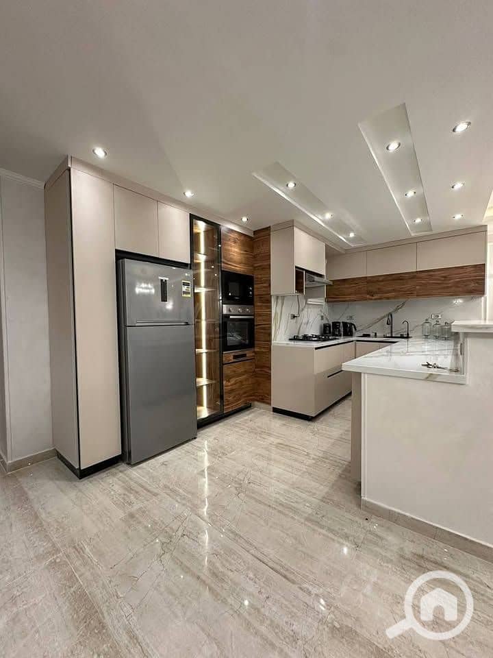 12 9b4a162a-b05f-4770-a4d3-7320aba08634. jpg