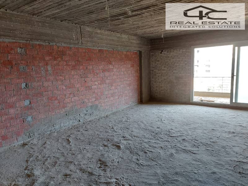 15 WhatsApp Image 2025-12-17 at 18.43. 00. jpeg