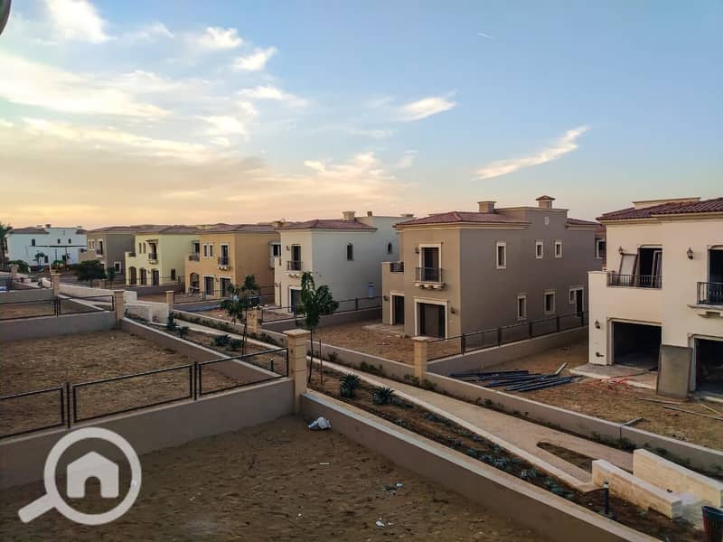 4 453b72ff-e74b-4891-8800-ff9d336fe78c. jpg