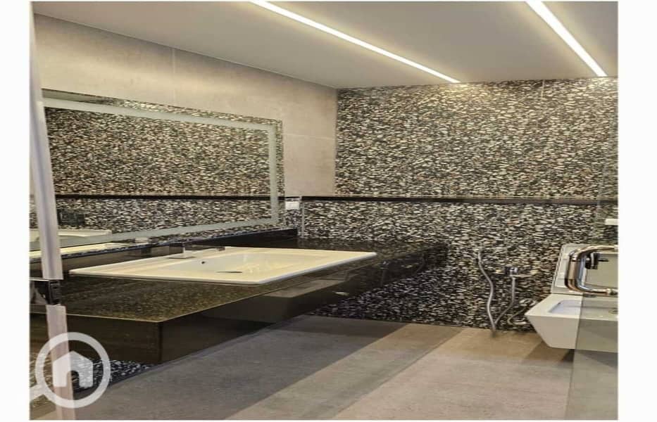 2 IMG-20251218-WA0068. jpg