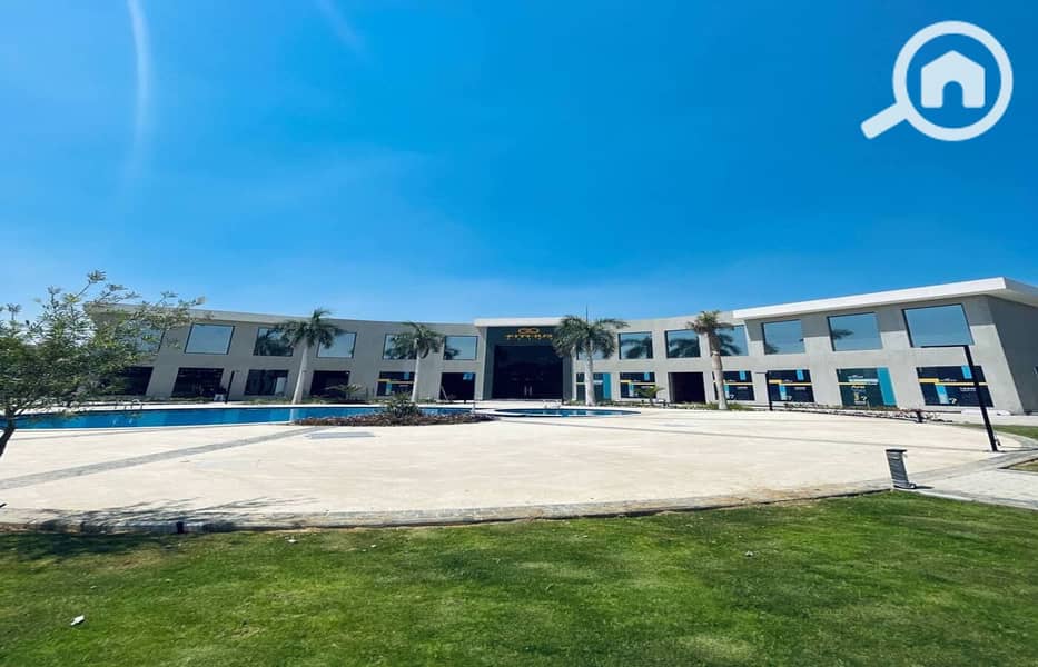 10 photo_5958719931937833204_y. jpg