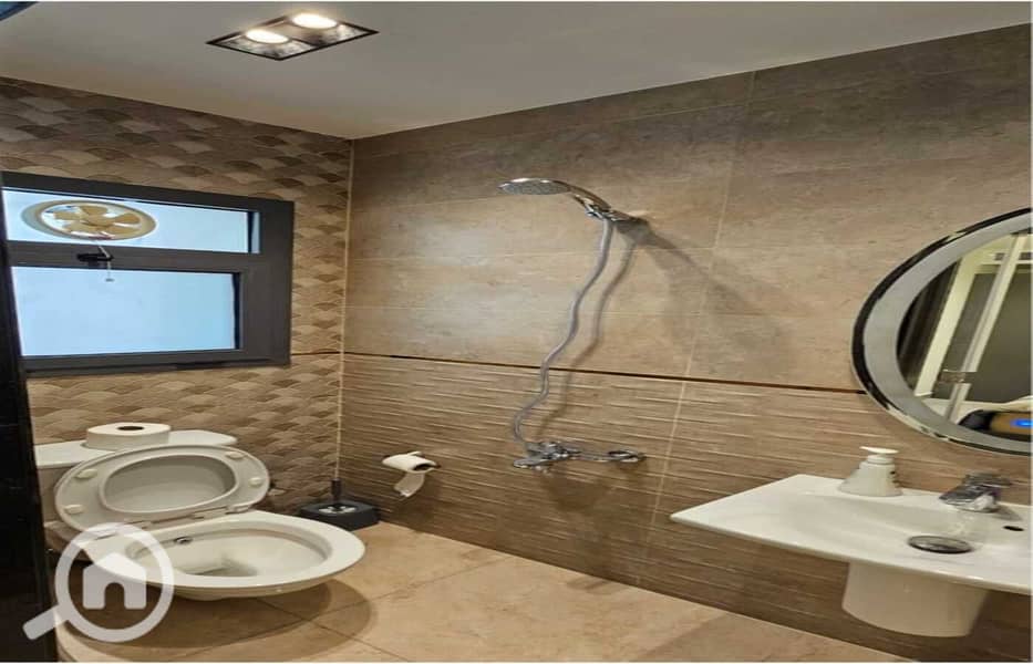 6 IMG-20251218-WA0083. jpg