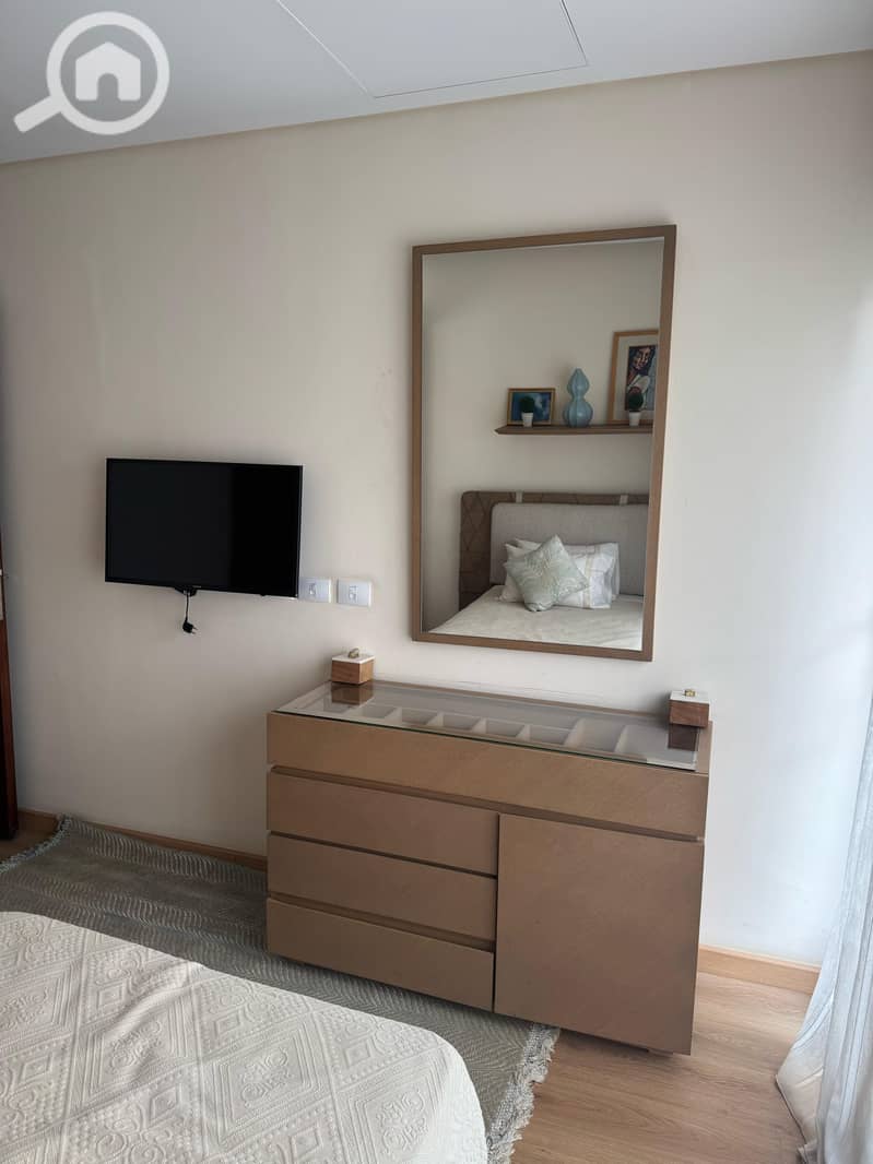 9 670dcc3e-d97d-46ee-b98f-63bed468d52d. jpg