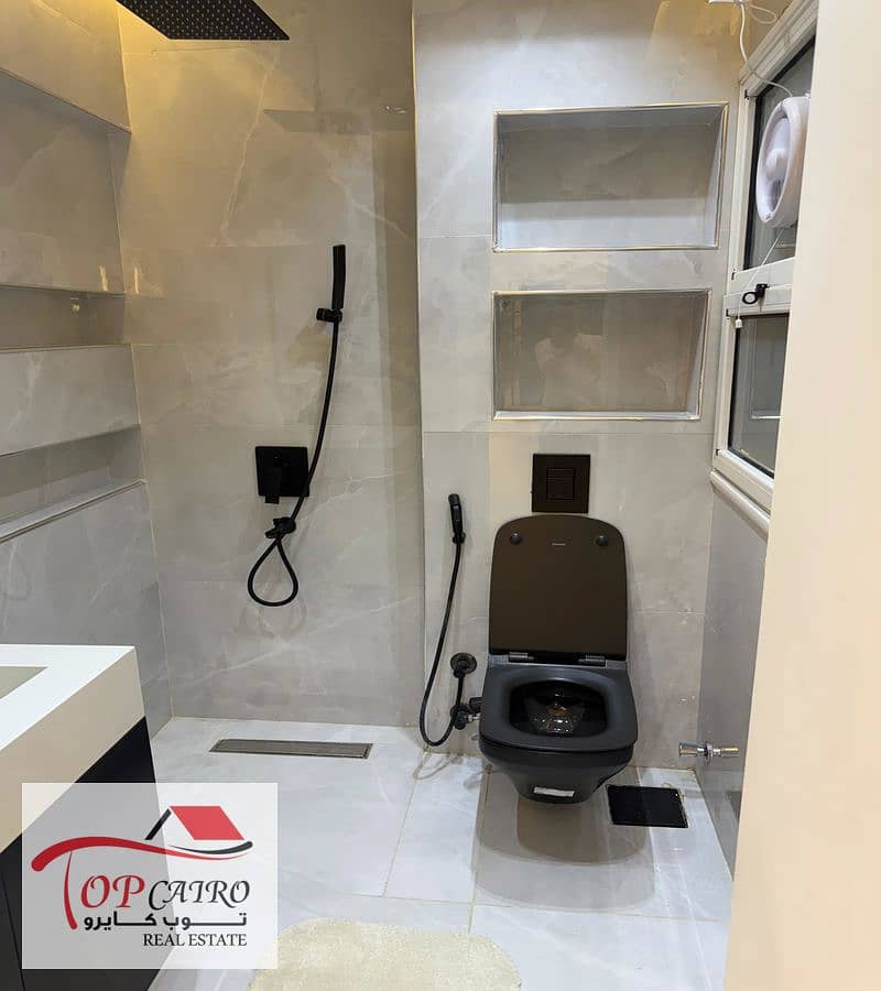 12 WhatsApp Image 2025-12-16 at 7.01. 10 PM_800x900. jpg