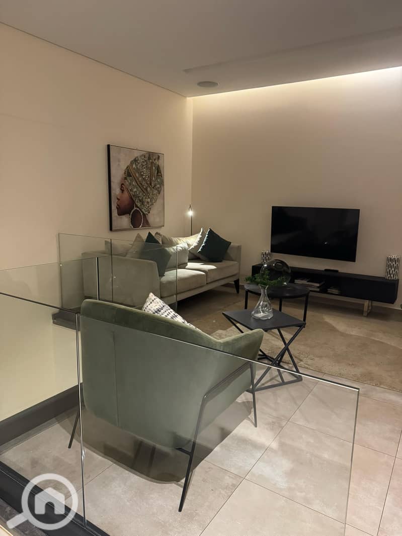 3 1a3f39d0-ba47-482d-bfa1-92b676c30d99. jpg