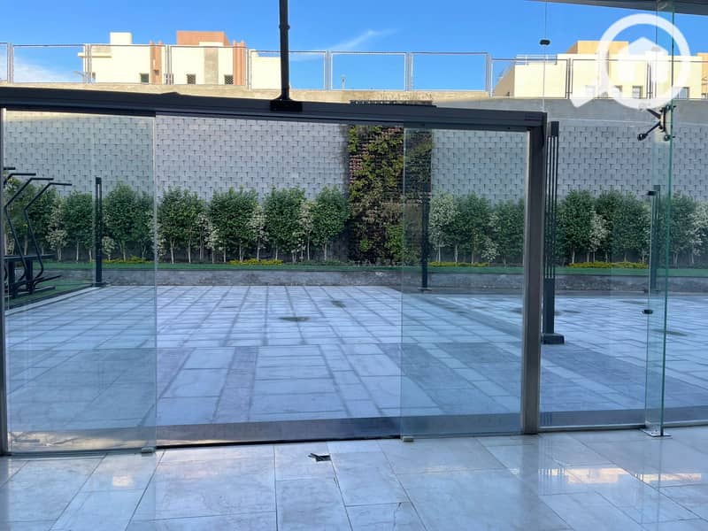 3 64fd5223-9471-48a9-94fd-b5fcb833ff2c. jpg