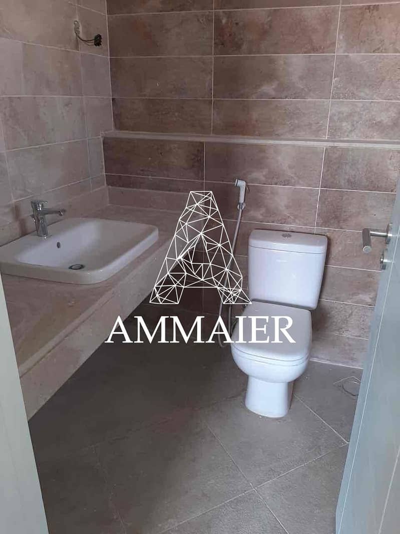 3 d67728fc-e35c-48f7-b7b7-ed4cf70fc09b. jpg