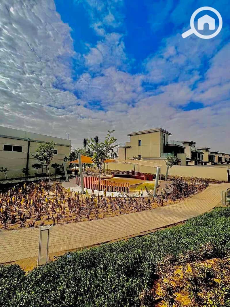 14 2f6cd50a-6fbe-40ed-95ba-4494a167cdb5. jpg