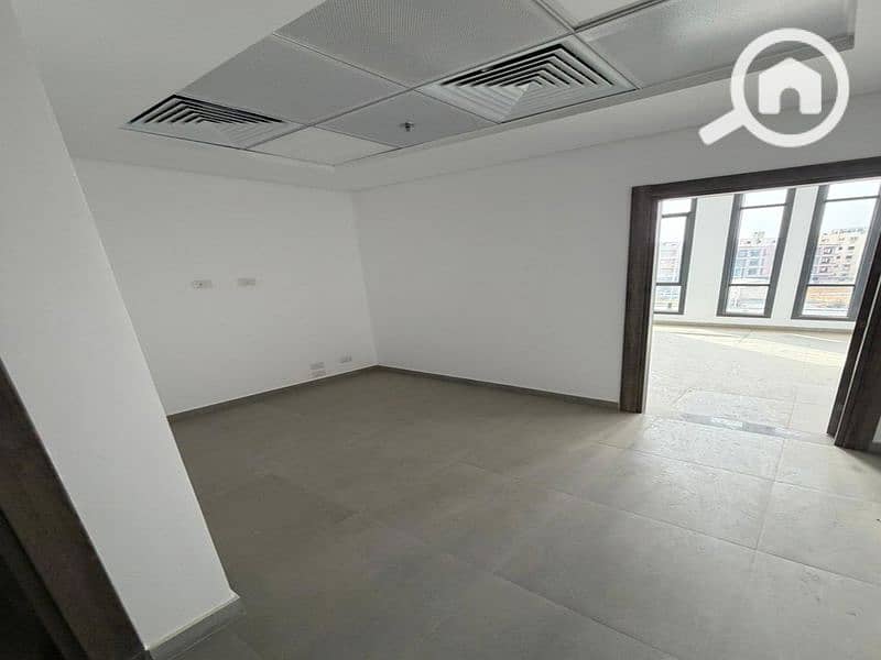 3 2_800x600 (58). jpg