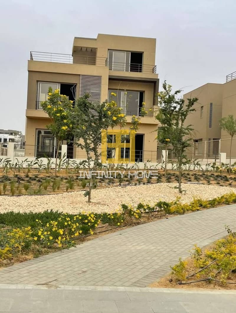 9 WhatsApp Image 2025-08-21 at 16.43. 18_64752bb0. jpg